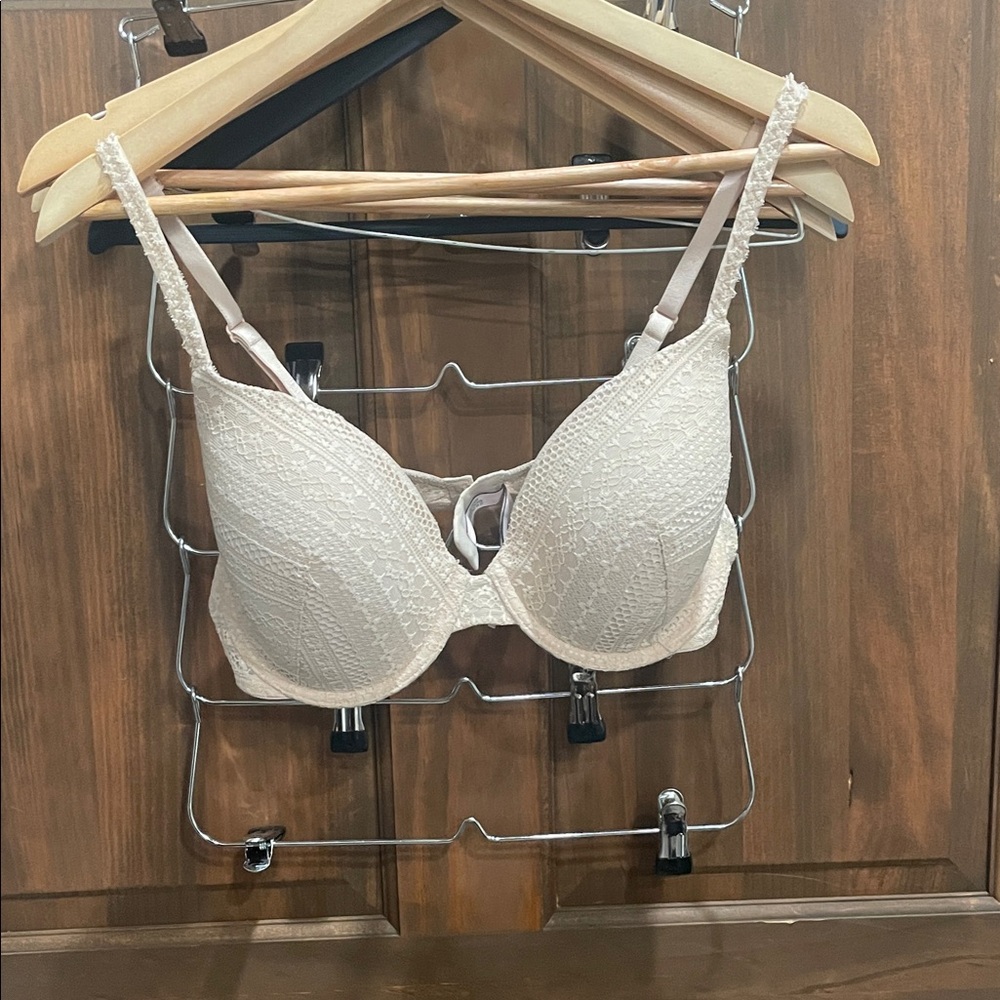 Victoria's Secret Cream Textured Bra